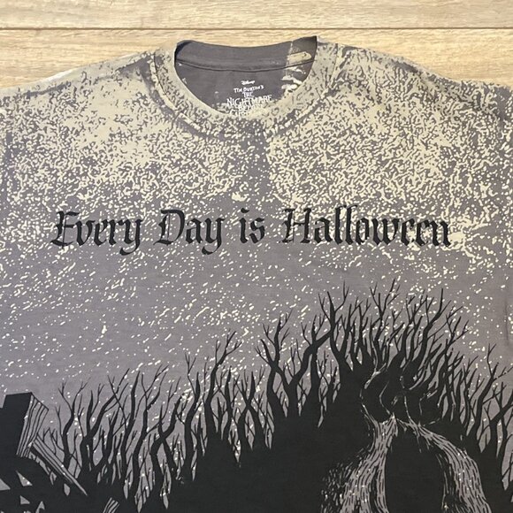 The Nightmare Before Christmas Every Day is Halloween Adult LARGE Graphic 2019 - Picture 3 of 9